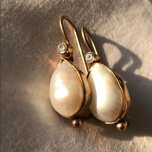 Pearl with zircon Italian earrings